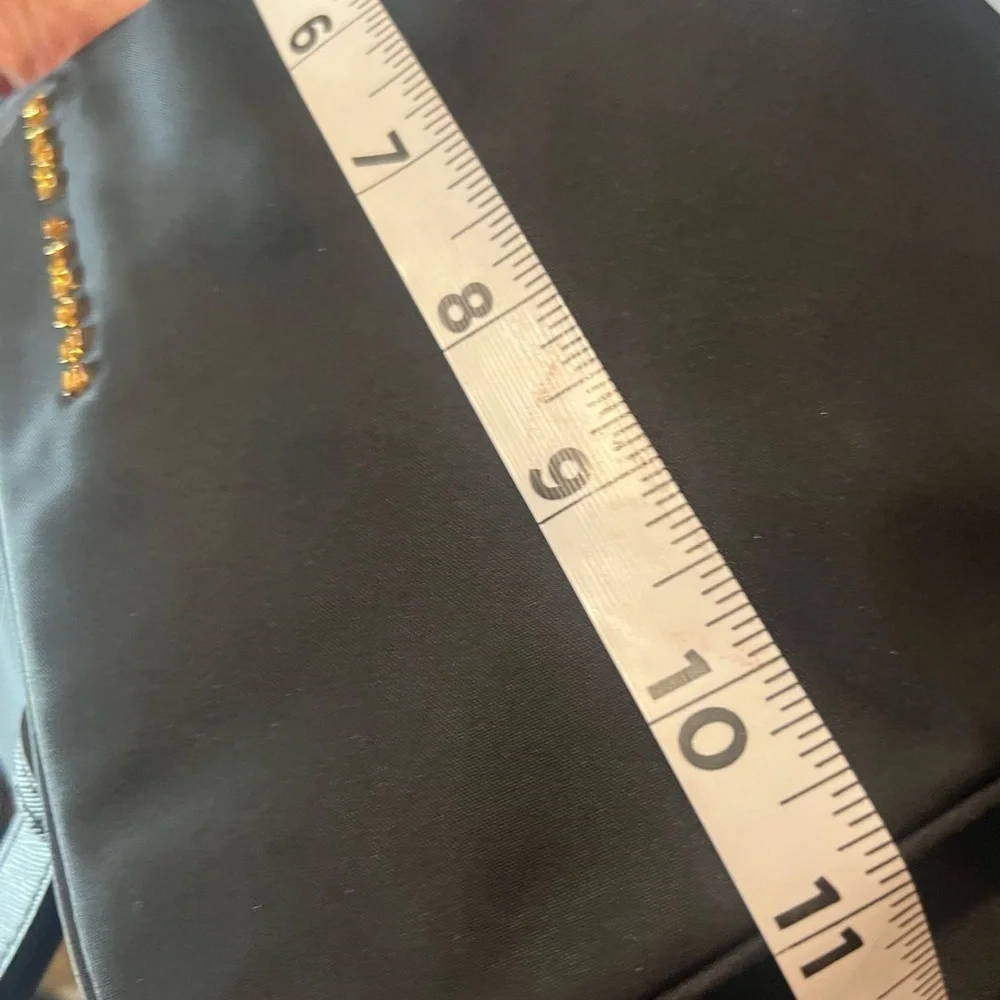 Compact Davina Firenze Italian Black and Tan Crossbody Bag with Adjustable Strap